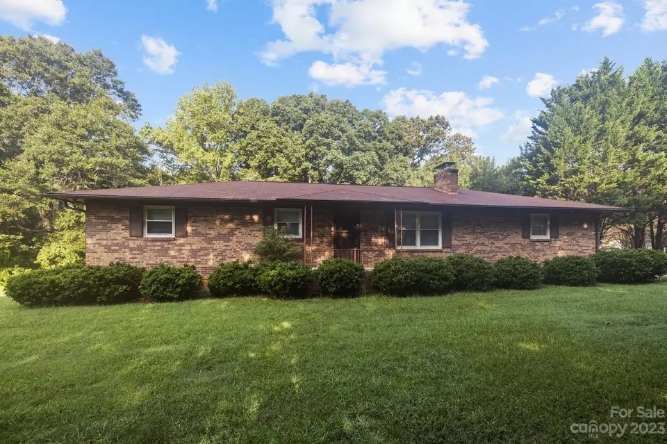 110 Shell St, Lincolnton, NC 28092 33 Photos Movoto