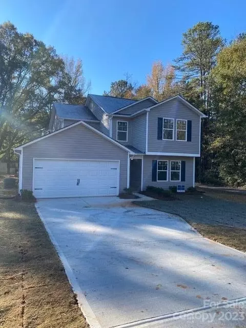 1319 Memorial Dr, Lancaster, SC 29720