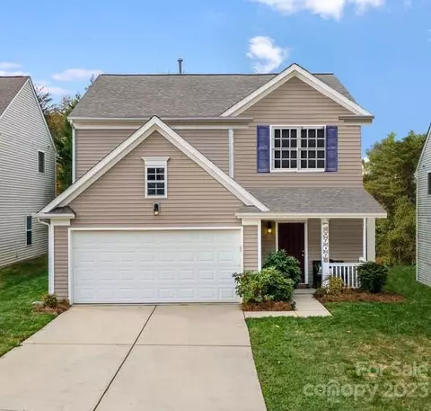 3717 Catawba Creek Dr, Gastonia, NC 28056
