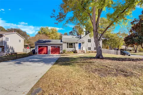 5943 Carpenter Dr, Charlotte, NC 28226