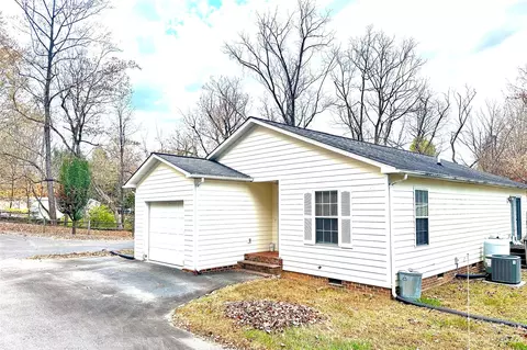 37 Willoughby Way, Marion, NC 28752