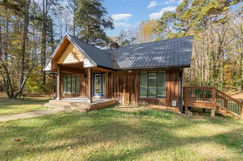 6745 Alanbrook Rd, Charlotte, NC 28215