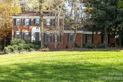 6709 Alexander Hall Dr, Charlotte, NC 28270