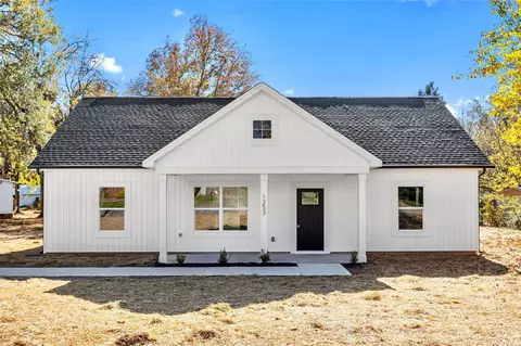1253 Mitchell Ave, Statesville, NC 28677