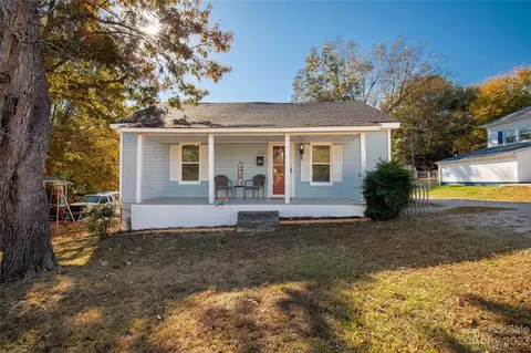 304 Mcconnell St, Clover, SC 29710