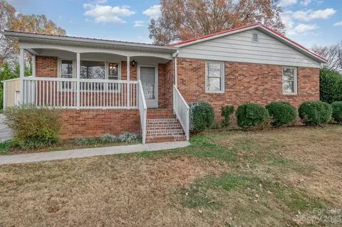 355 Catawba Dr, Salisbury, NC 28147