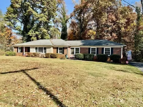 402 County Home Rd, Conover, NC 28613 photo 3
