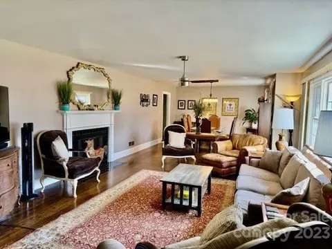 402 County Home Rd, Conover, NC 28613 photo 8