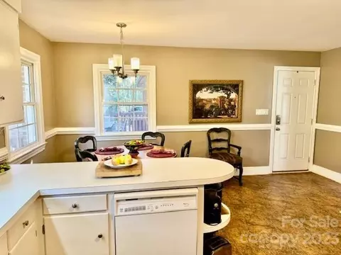 402 County Home Rd, Conover, NC 28613 photo 11