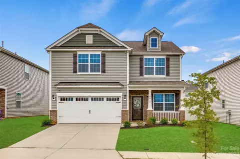 9415 Maltese Dr, Gastonia, NC 28056