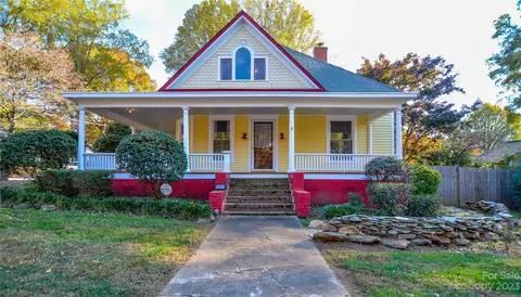 728 E Broad St, Statesville, NC 28677