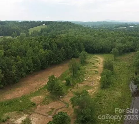 2575 Mountain View Rd, Hickory, NC 28602 photo 5
