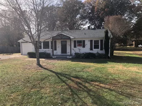 415 Yadkin St, Granite Quarry, NC 28072