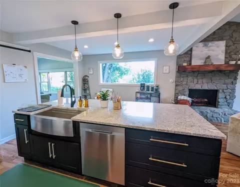 111 Vision Rd, Canton, NC 28716 photo 8