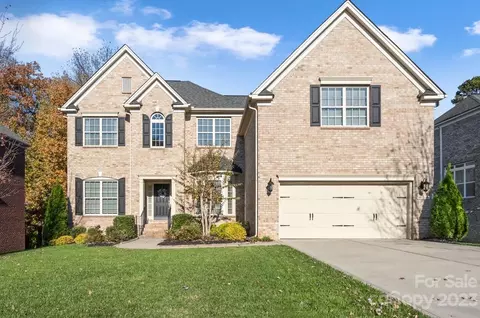 419 Deer Brush Ln, Waxhaw, NC 28173