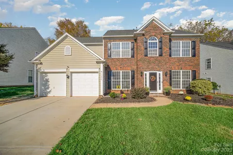 15836 Gathering Oaks Dr, Huntersville, NC 28078