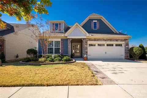 651 Mackenzie Falls Dr, Fort Mill, SC 29715