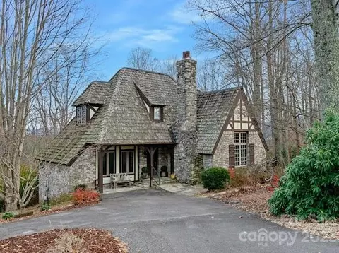 247 Chestnut Farms Ln, Burnsville, NC 28714