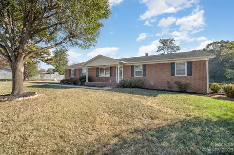 185 Pineywood St, China Grove, NC 28023