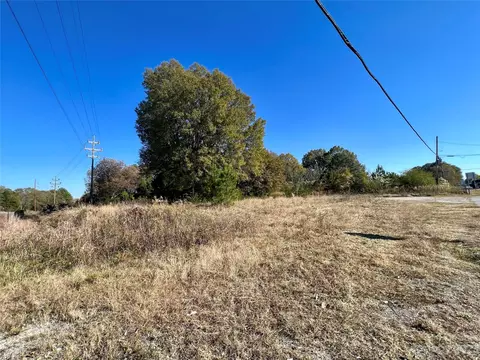 Memorial Park Road, Lancaster, SC 29720
