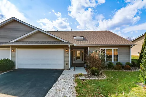 239 Castle Creek Dr, Waynesville, NC 28786