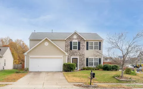 2127 Hunters Trail Dr, Indian Trail, NC 28079