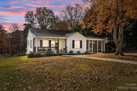 1305 Hathcock Ave, Albemarle, NC 28001