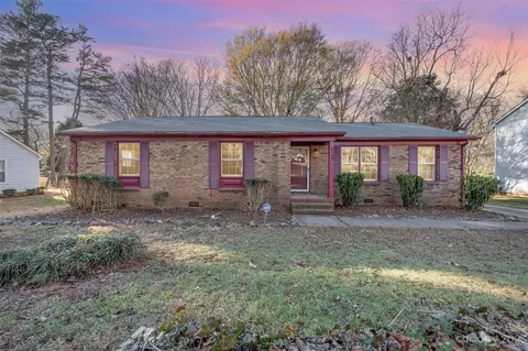 5440 Autumn End Cir, Charlotte, NC 28212