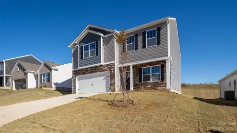 90 Wheatfield Rd, Fletcher, NC 28732