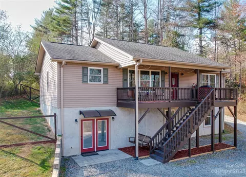 4102 Hendersonville Hwy, Pisgah Forest, NC 28768