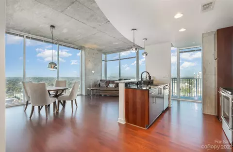 210 N Church 2114 St #2114, Charlotte, NC 28202