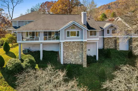 370 Skylark Ln, Waynesville, NC 28786