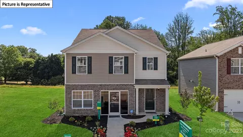 2224 Lilium Dr, Charlotte, NC 28216