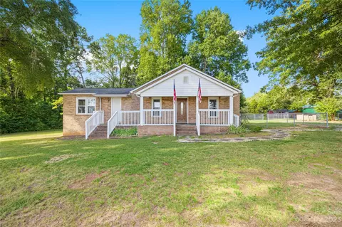 330 Cannon Rd, Statesville, NC 28625