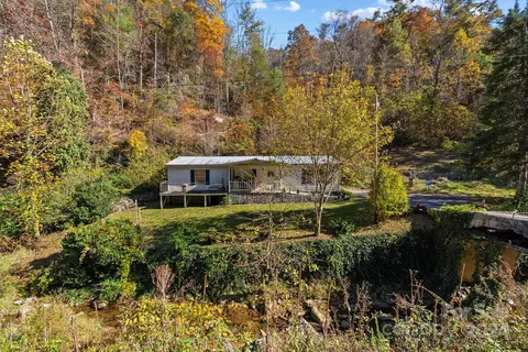 1515 Baileys Branch Rd, Marshall, NC 28753