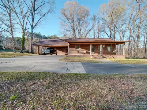 2693 Wall St, Wadesboro, NC 28170