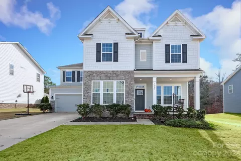 3009 Shadowbrook Dr, Waxhaw, NC 28173