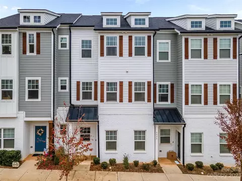 5021 Belmont Crossing Dr, Belmont, NC 28012