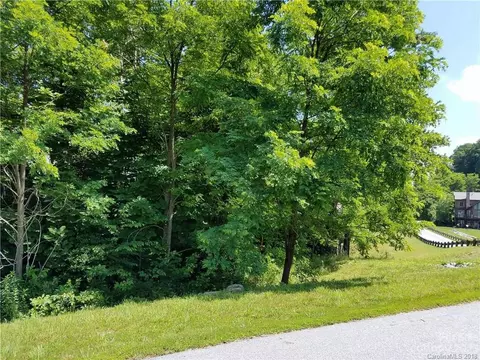 Preserve Court, Hendersonville, NC 28791