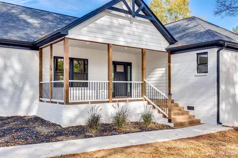 1824 Sharonwood Ln, Rock Hill, SC 29732