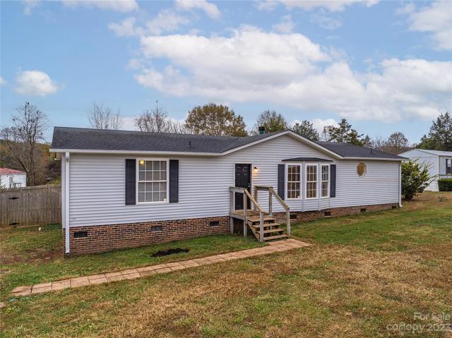 230 Hawks Bill Dr, Lincolnton, NC 28092