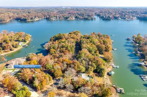 447 Squirrel Ln, Clover, SC 29710