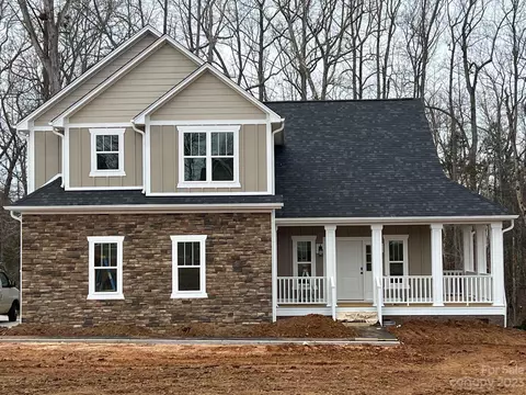 1155 Oakbluff Dr, Salisbury, NC 28147
