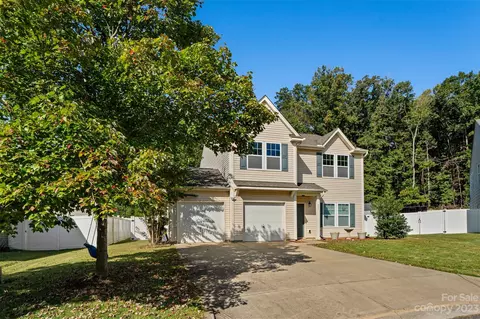 907 Mibbs Pl, Statesville, NC 28625