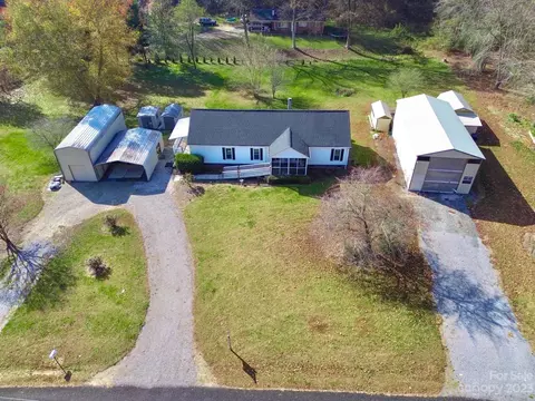 185 Eagle Hills Rd, Purlear, NC 28665 photo 6