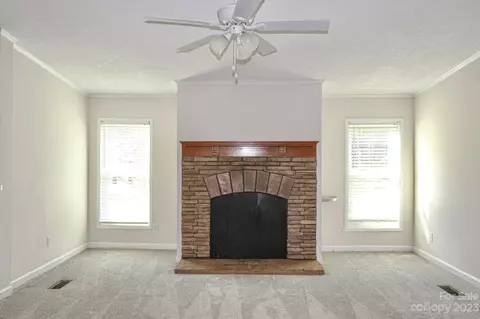 185 Eagle Hills Rd, Purlear, NC 28665 photo 9