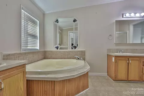 185 Eagle Hills Rd, Purlear, NC 28665 photo 21