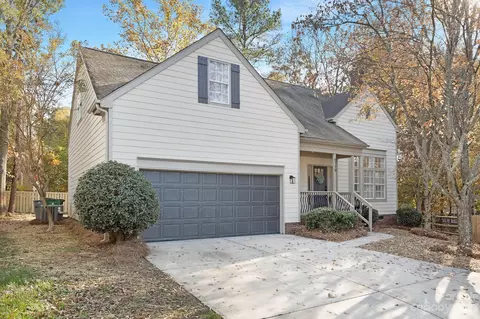 6119 Rosebriar Ln, Charlotte, NC 28277