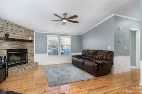122 Whitaker Rd, Fairview, NC 28730 photo 5