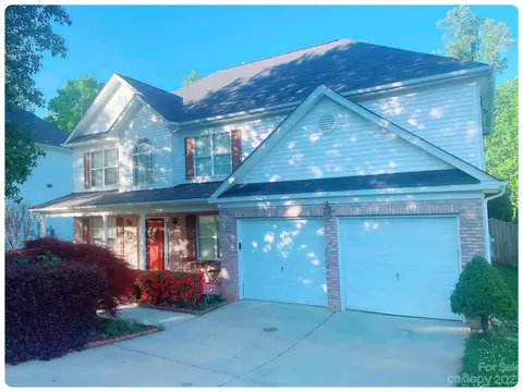 5020 Eagle Creek Dr, Charlotte, NC 28269